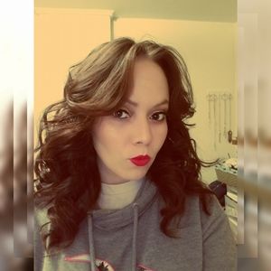 Meet your Posher, Beatriz